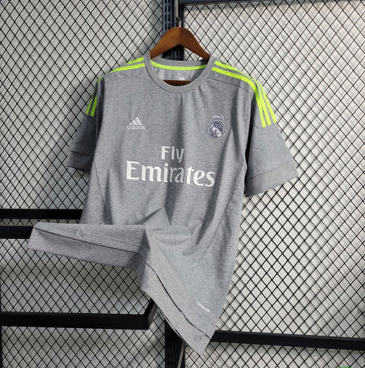 2015/16 Real Madrid Retro Kit